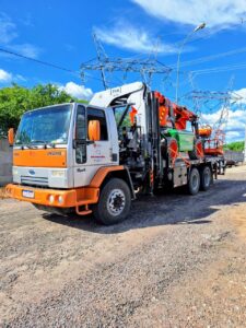 Fotos Qvedo Locação de Munck Foto 08